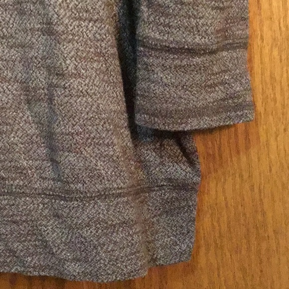 Free people top, 3/4 sleeve, sz XS reposting because it does not fit me 😢 - Picture 3 of 5